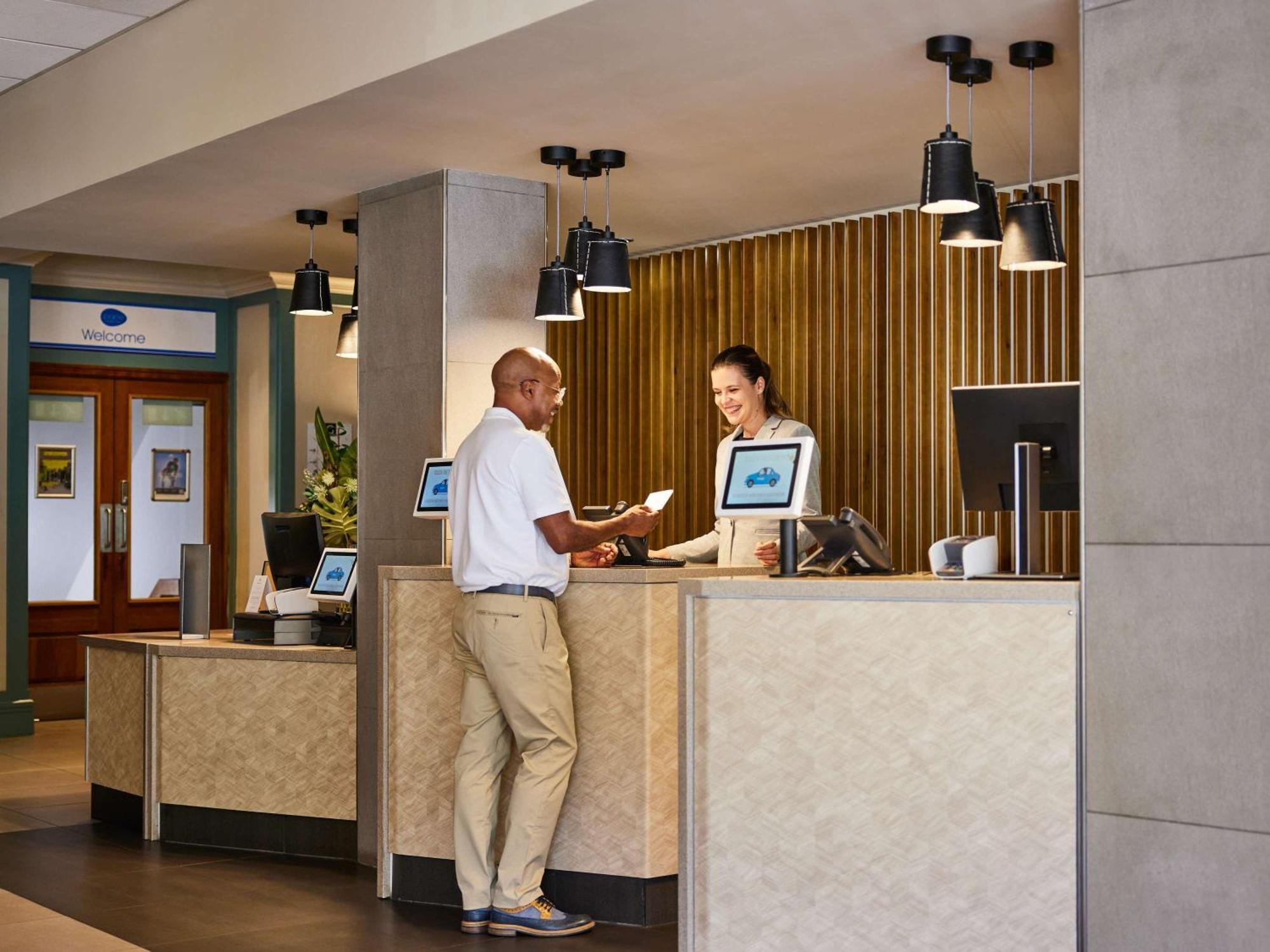 Mercure ノーザンプトン エクステリア 写真